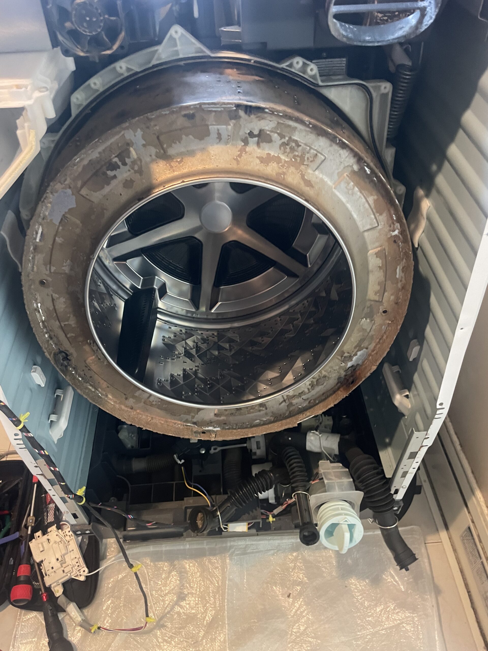 Panasonic NA-VX8700L脱水カバー破損/風呂水で洗ってるとドラム槽汚れ