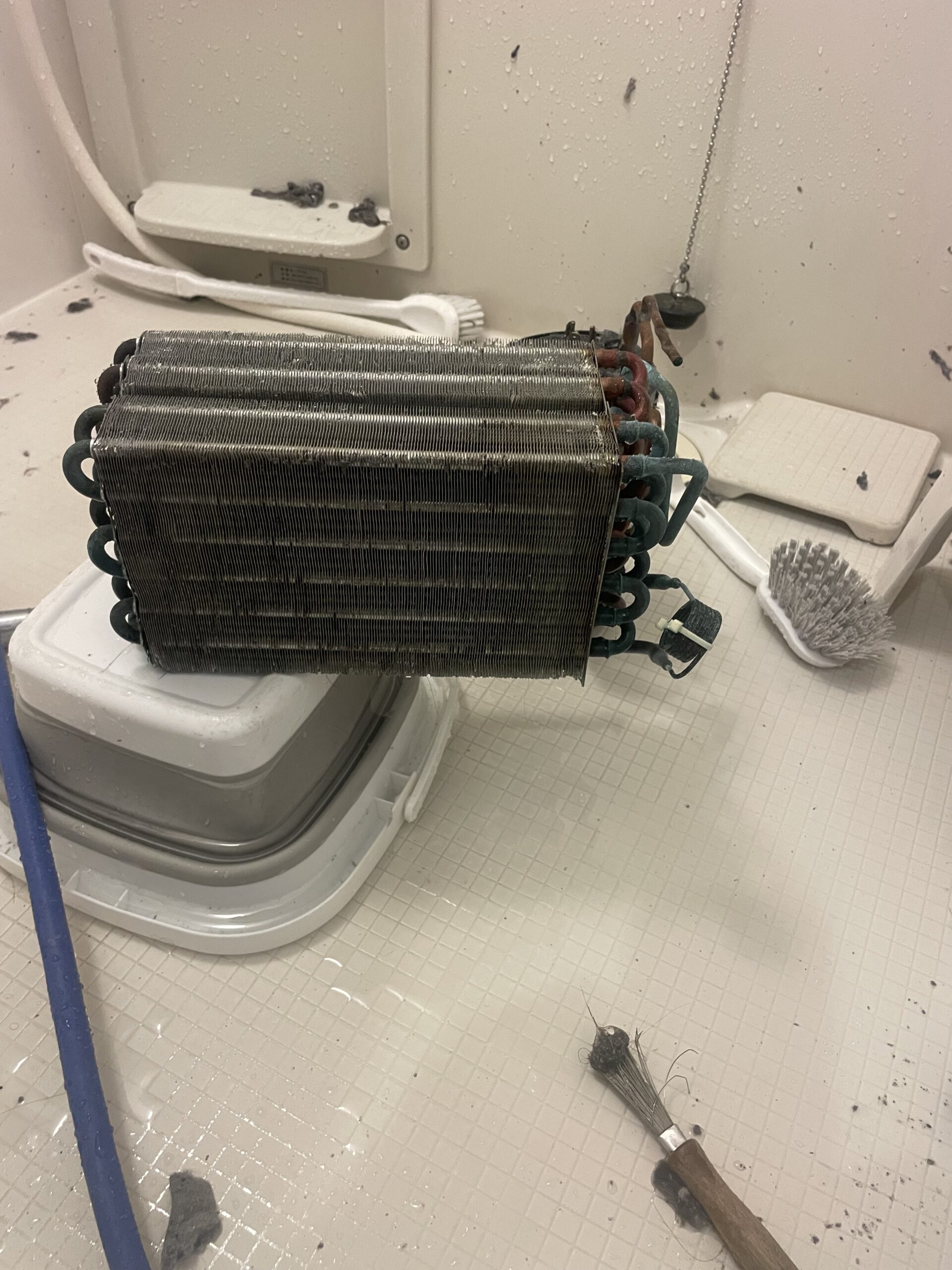 ヒートポンプ洗浄中