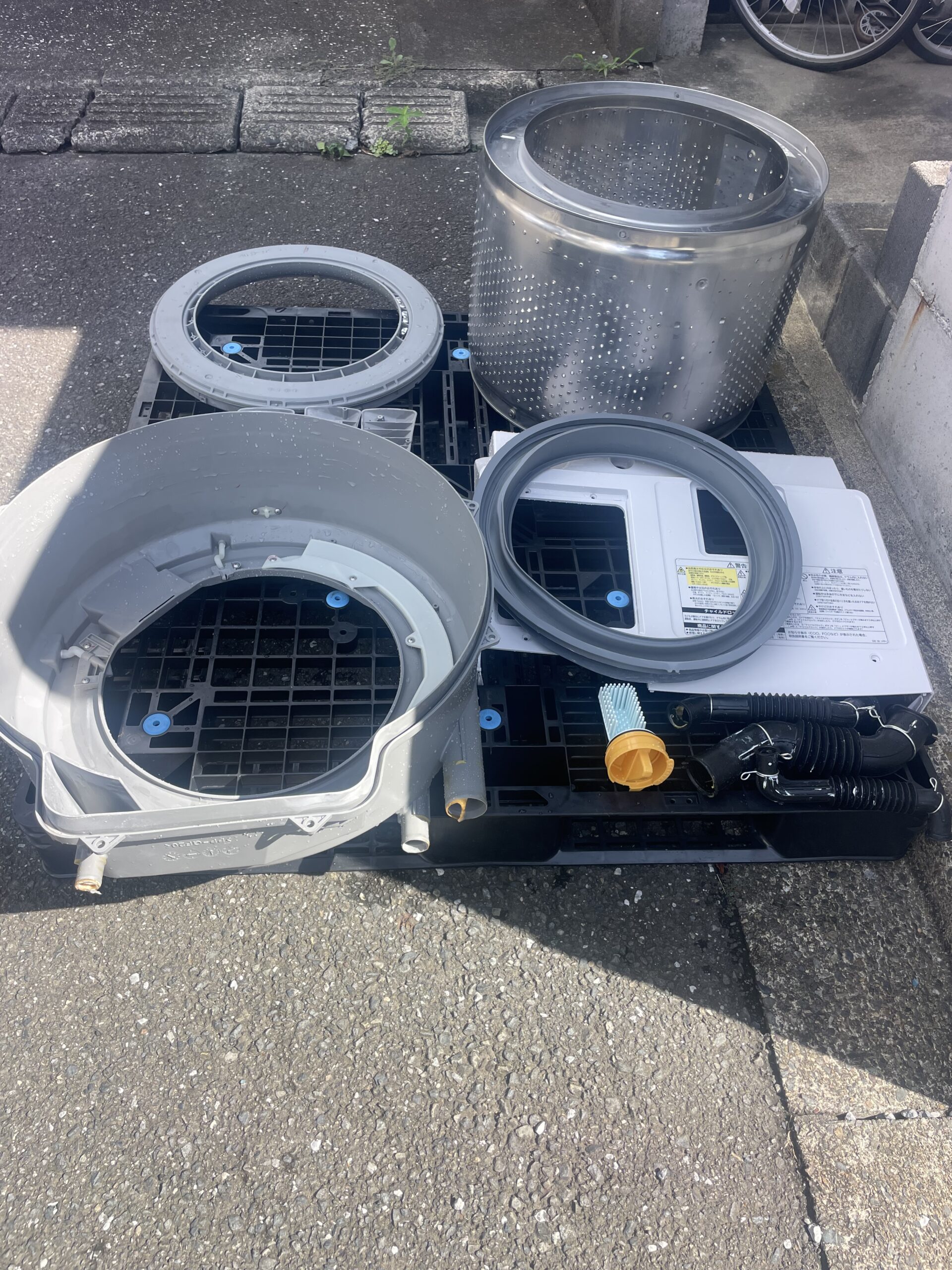 ドラム洗濯機 各パーツ洗浄作業