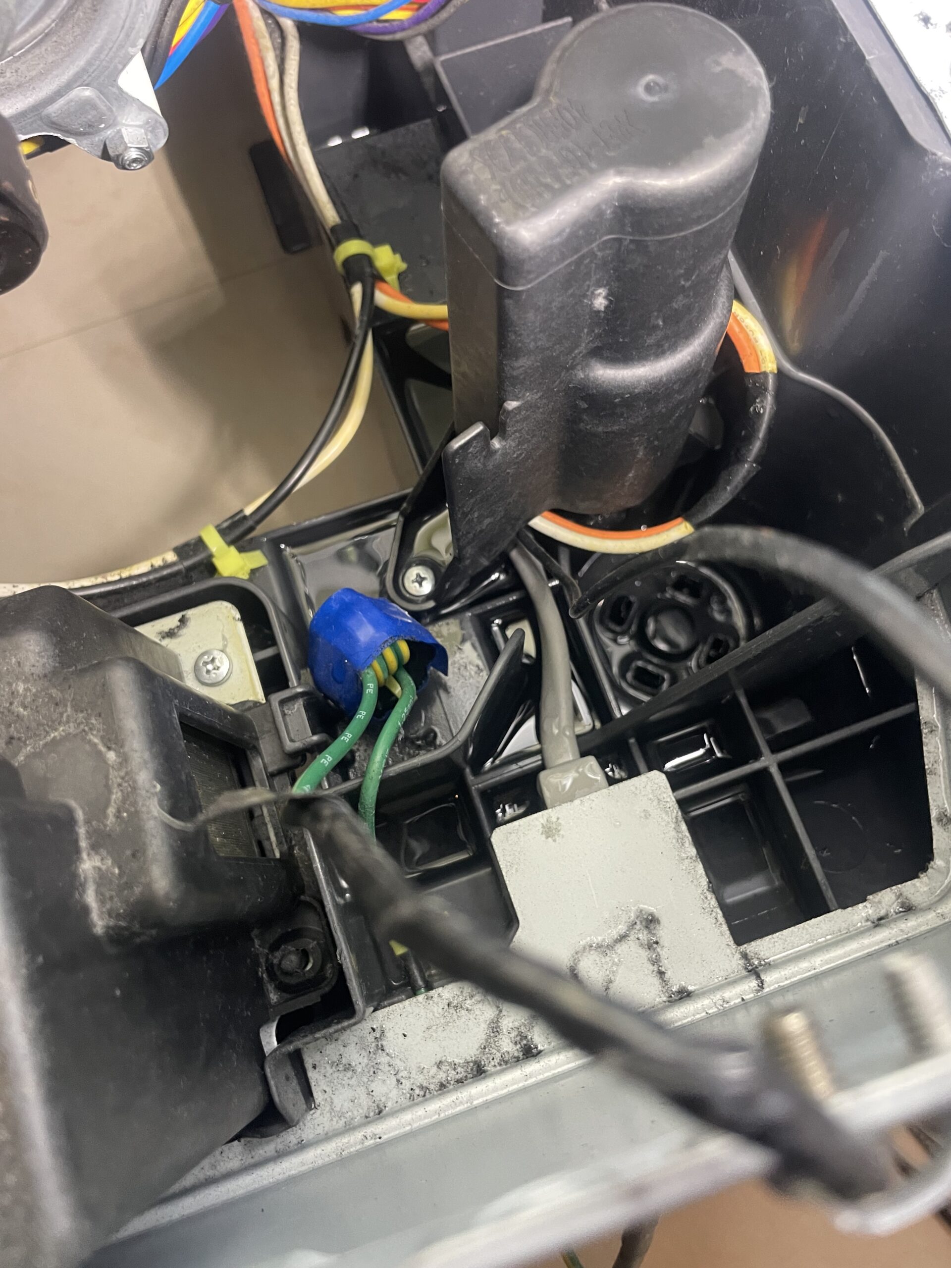 Panasonic NA-VX900BL 水漏れ 水溜まり