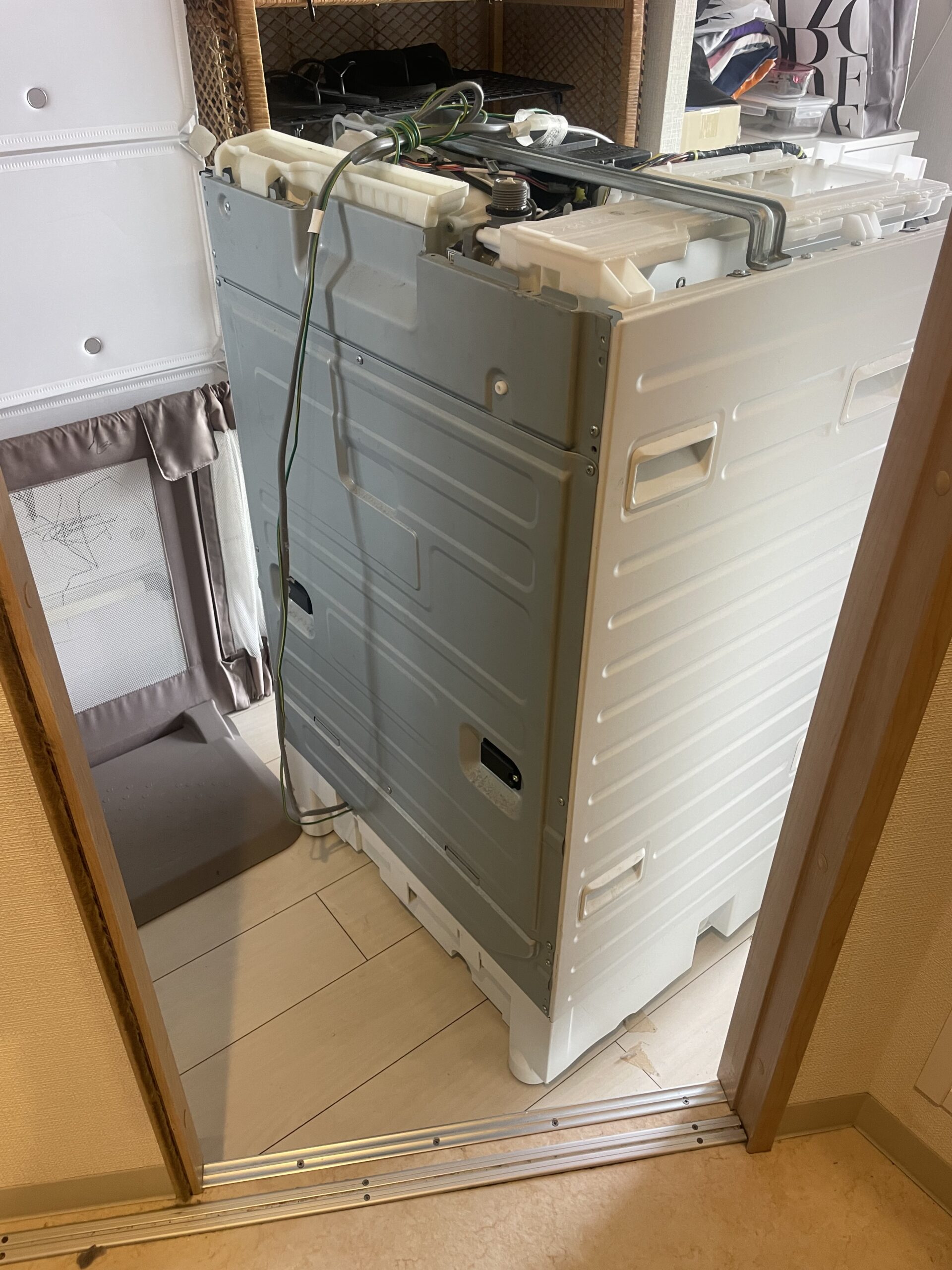山梨県甲府市 Panasonic NA-VG750R 脱衣所から分解搬出