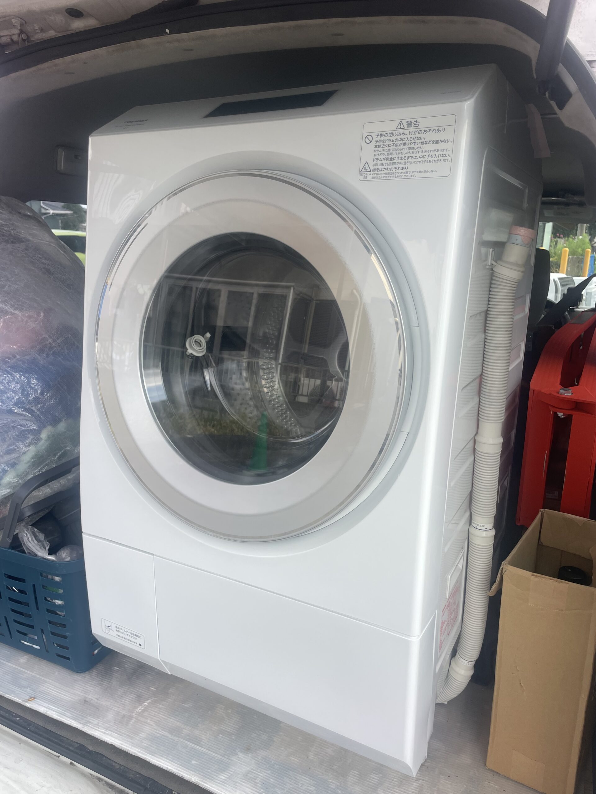 便利屋BUZZによる中古ドラム式洗濯機の軽バン運搬・引き取り